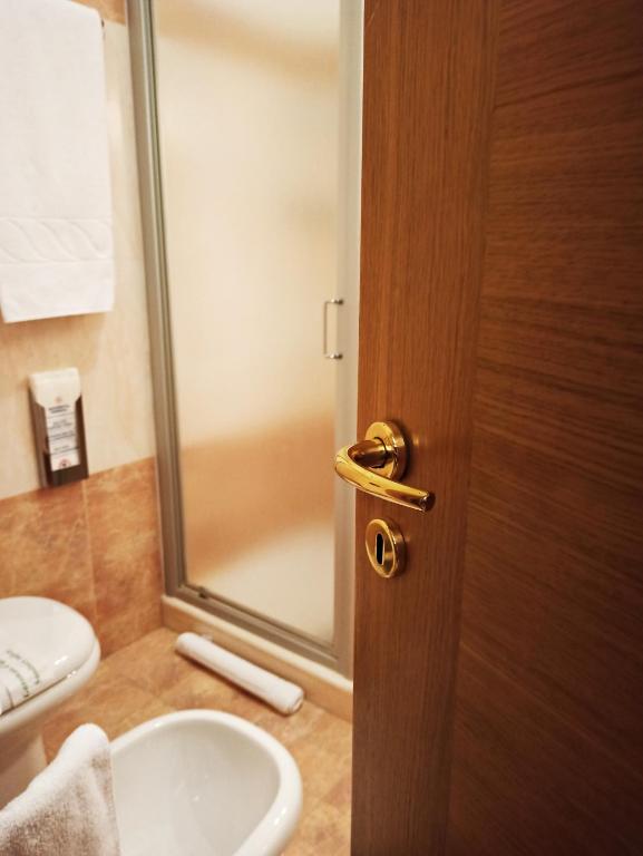 Koupelna v ubytování Hotel Naitendì