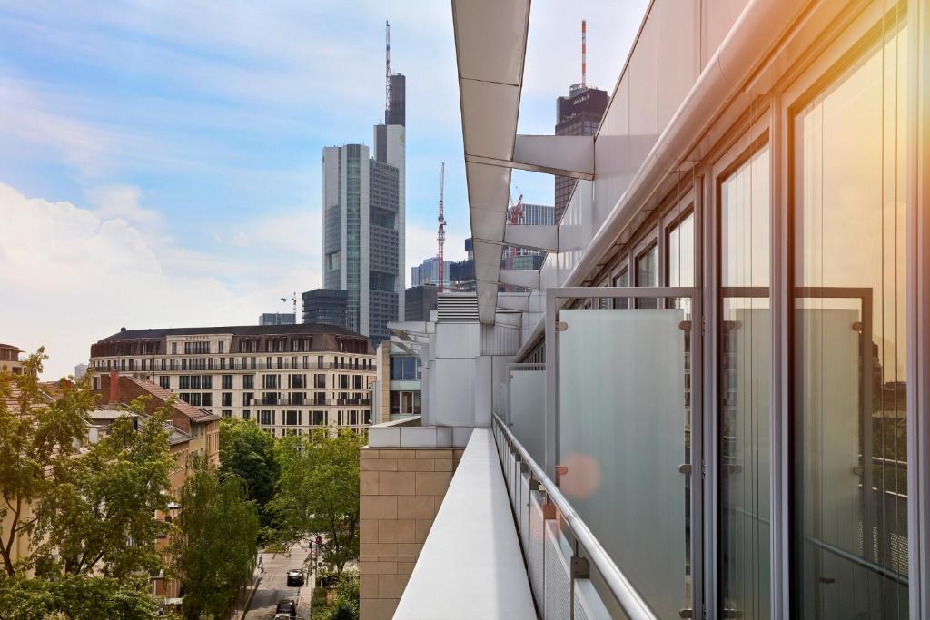 The Doorman Welle Frankfurt Am Main フランクフルト アム マイン 21年 最新料金