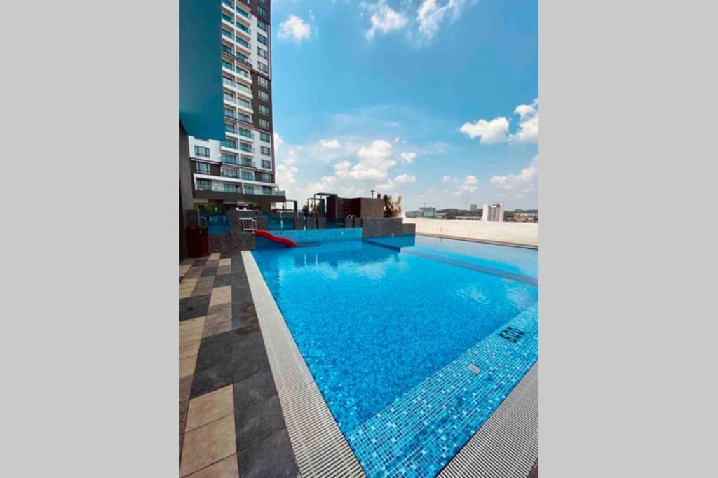 Landmark Residence 1 Klccview Free Wifi Tvbox Free Parking Near Kajang Mahkota Cheras C180 Mrt Kajang Harga Terkini 2021