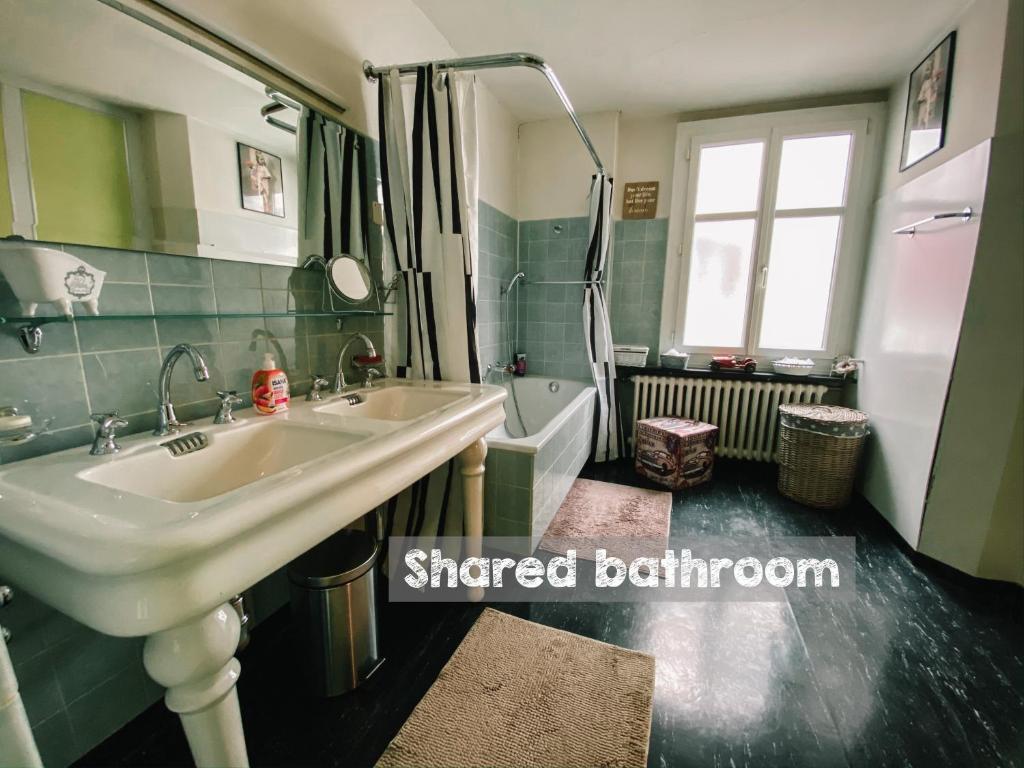 CityLodge St Gallen - 2 min to Marktplatz - Resim 23