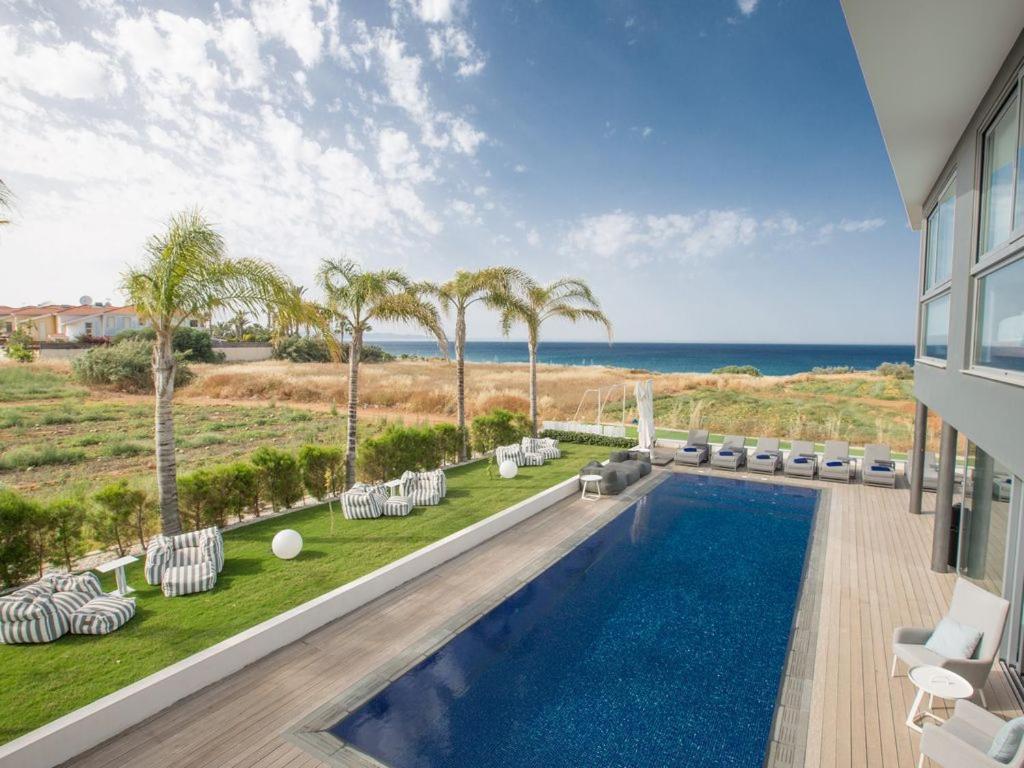 Villa Papadopo - Luxury 3 Bedroom Villa with Private Pool Hot Tub and Sea Views