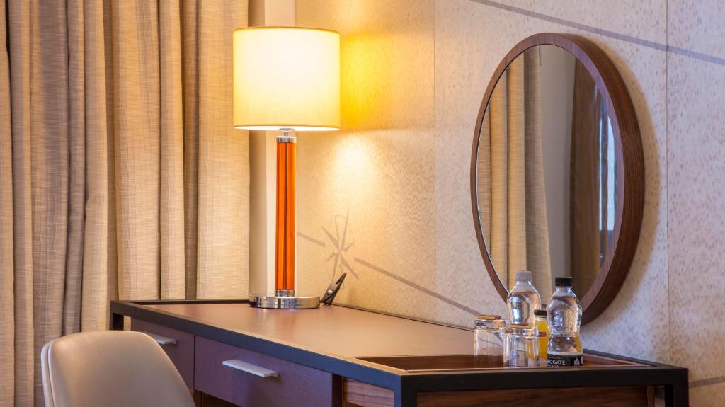 Crowne Plaza London Kings Cross by IHG - Resim 4