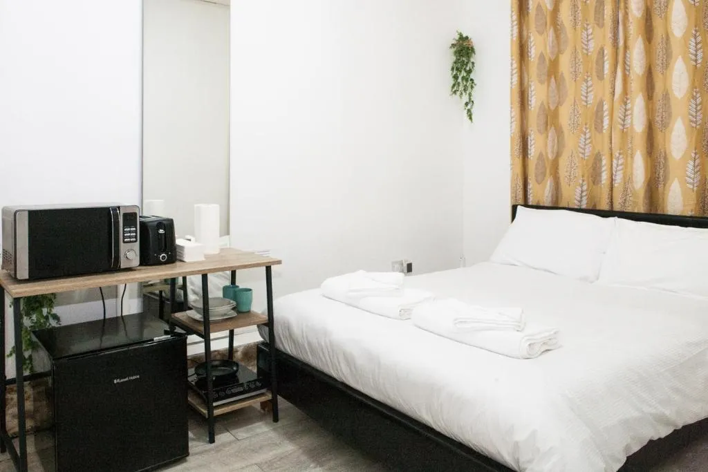 Minimalistic Studio for 2 in the heart of London, Londra, Marea Britanie