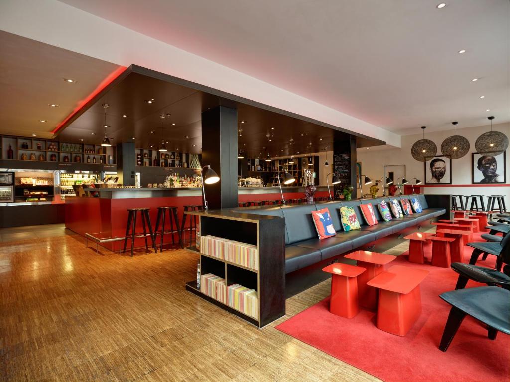 Lounge nebo bar v ubytování citizenM Glasgow