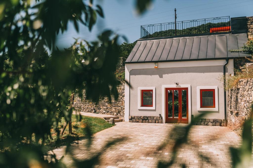 Budynek, w którym mieści się apartament