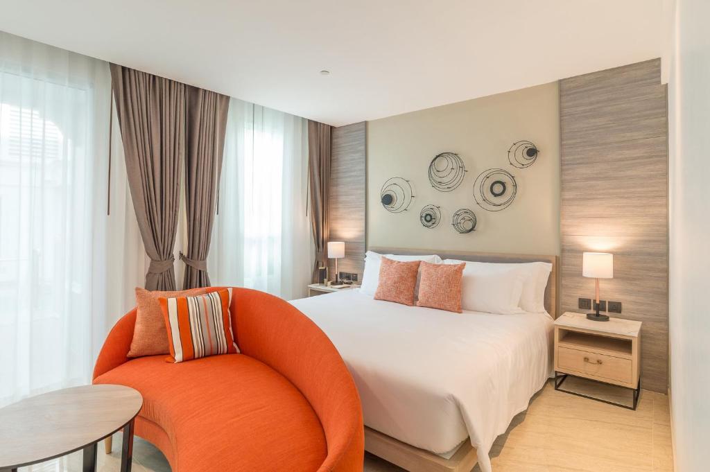 Postel nebo postele na pokoji v ubytování Centara Ao Nang Beach Resort & Spa Krabi