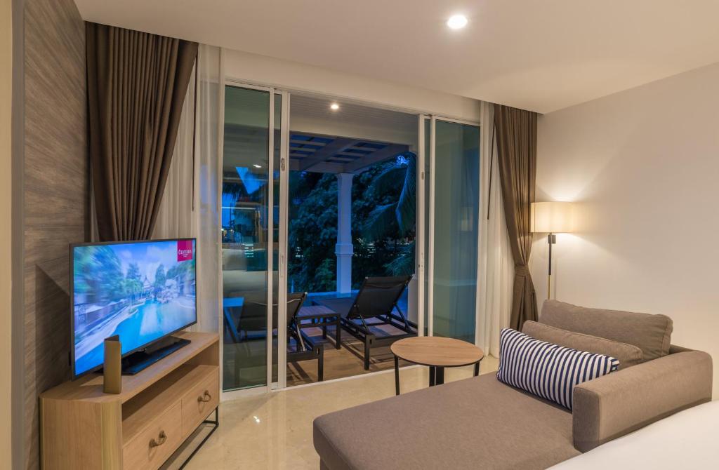 Centara Ao Nang Beach Resort & Spa Krabi - Premium Deluxe Pool Corner King