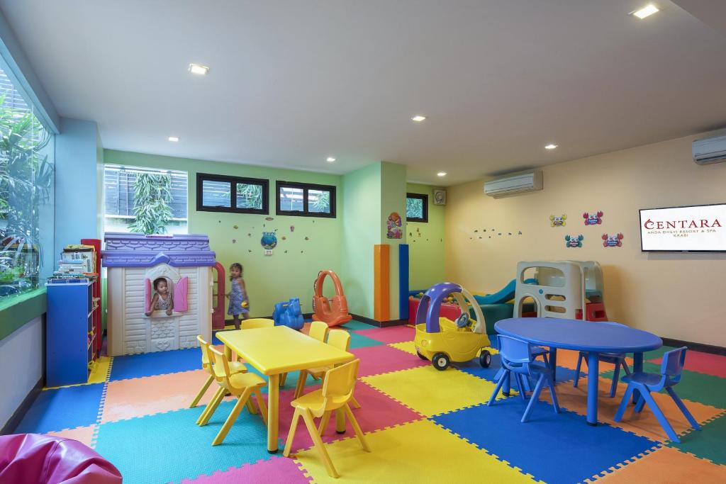 Dětský klub v ubytování Centara Anda Dhevi Resort & Spa Krabi