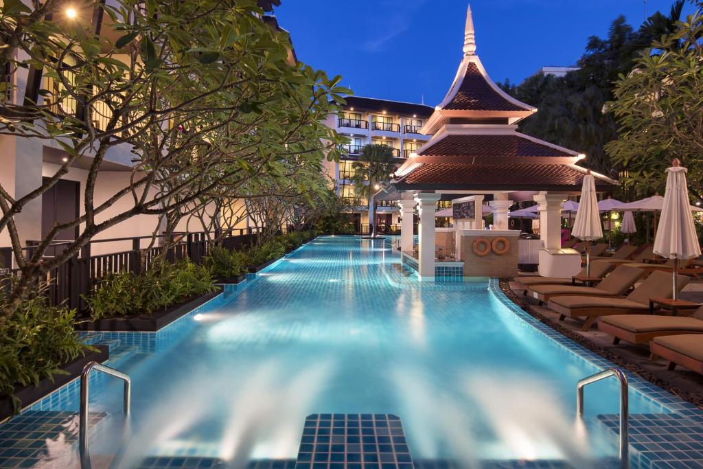 Bazén v ubytování Centara Anda Dhevi Resort & Spa Krabi nebo v jeho okolí