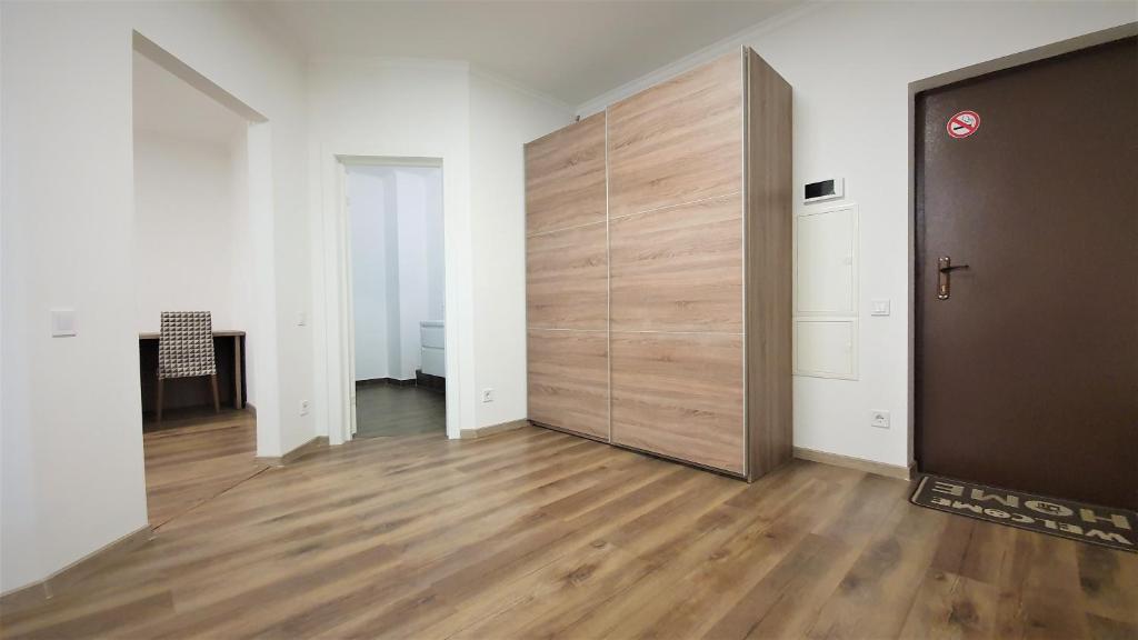 LUX apartment in Kyiv, MVTs, Tsentr serdtsa, Darnytsa, Lesnaia, Chernyhovskaia, Troeshchyna, avtorynok, Kvadrat, bolnytsa, Raduzhnyi, Voskresenka, Levyi bereh, Lenynhradskaia ploshchad photo 2
