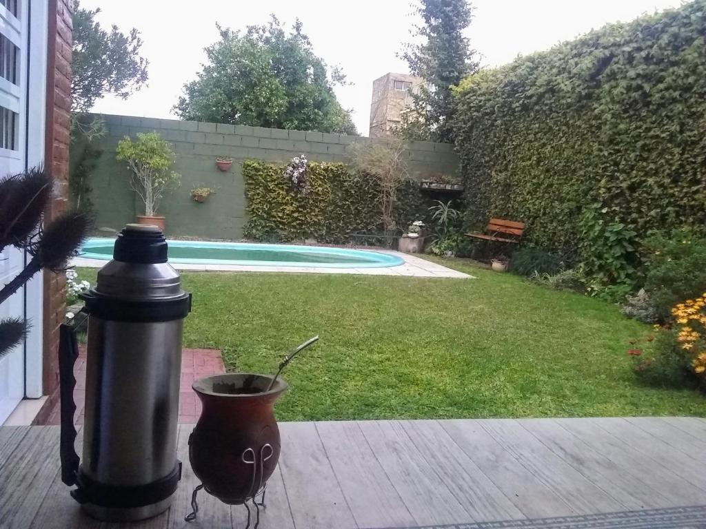 Bazén v ubytování La Vilma Hospedaje Familiar nebo v jeho okolí