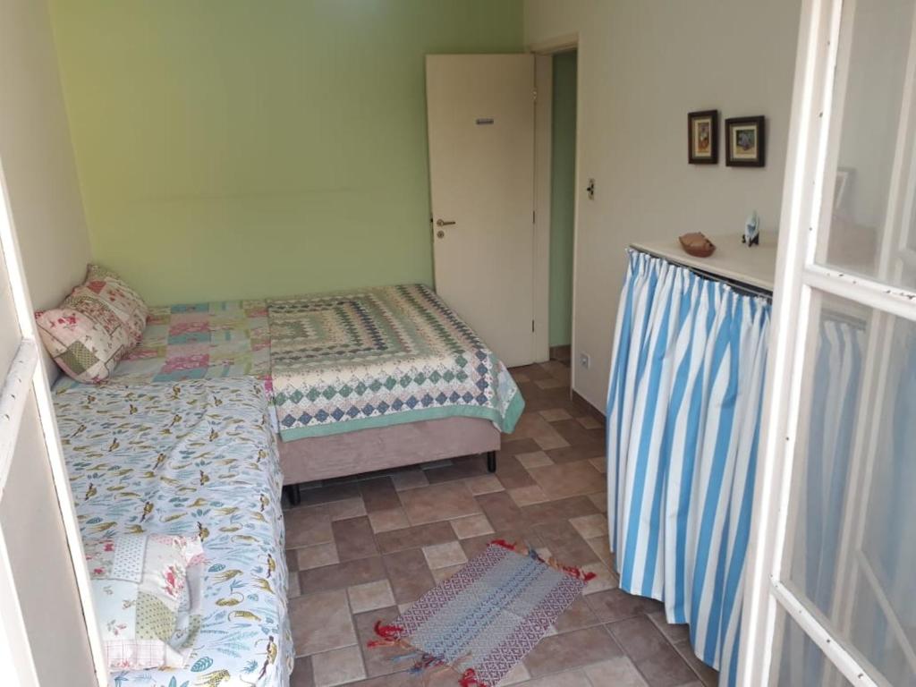  Apartamento na enseada 50 metros da praia