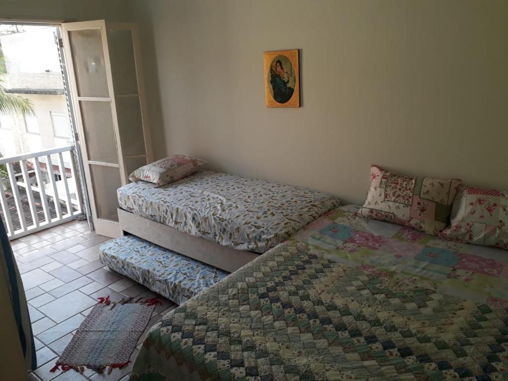  Apartamento na enseada 50 metros da praia