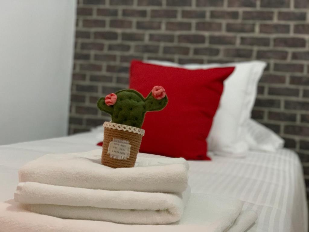 A bed or beds in a room at Pico Partido villa heated pool