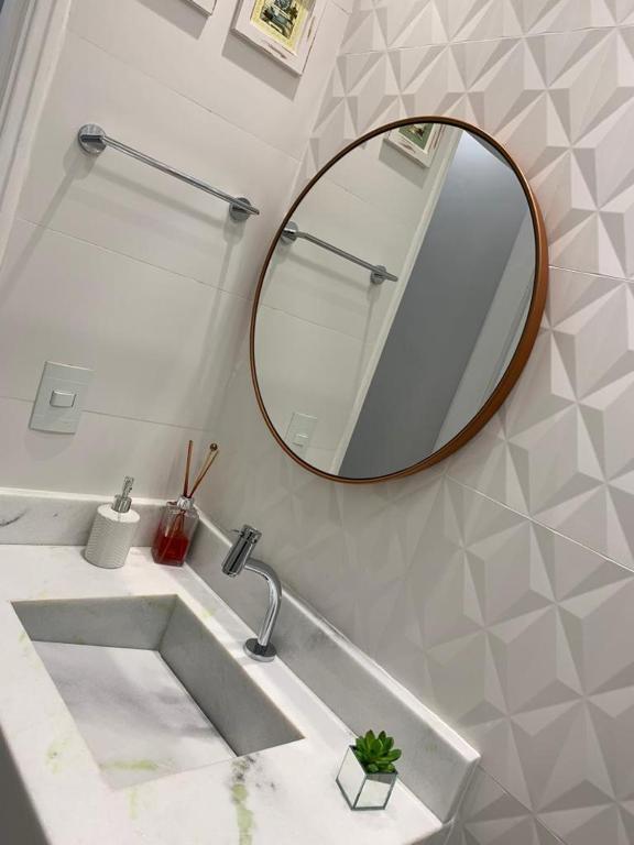  Enseada Lindíssimo Apto - 6 pessoas - 300mt da praia