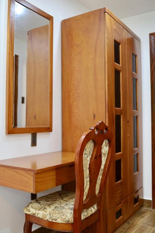 La Fleur Premium Central Apartment Hotel - 18