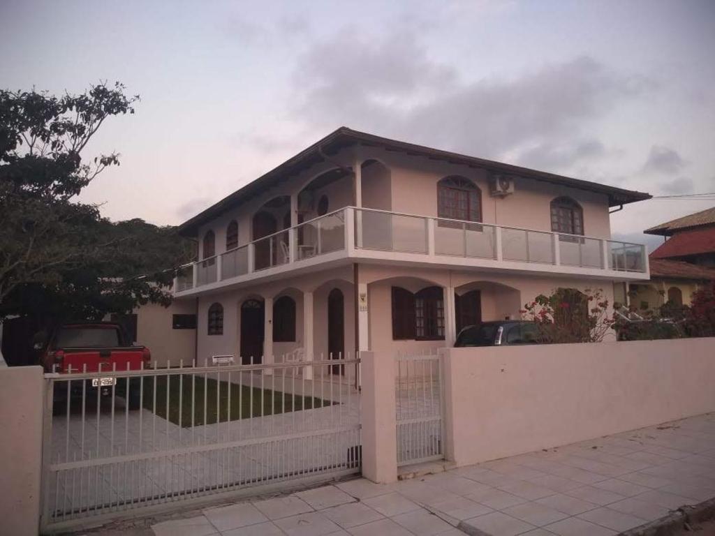  Apartamento de 2 dormitórios superior