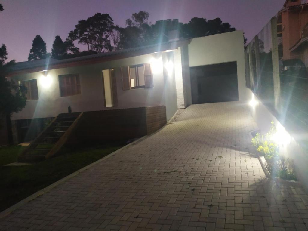  Quarto casal Gramado 4km centro