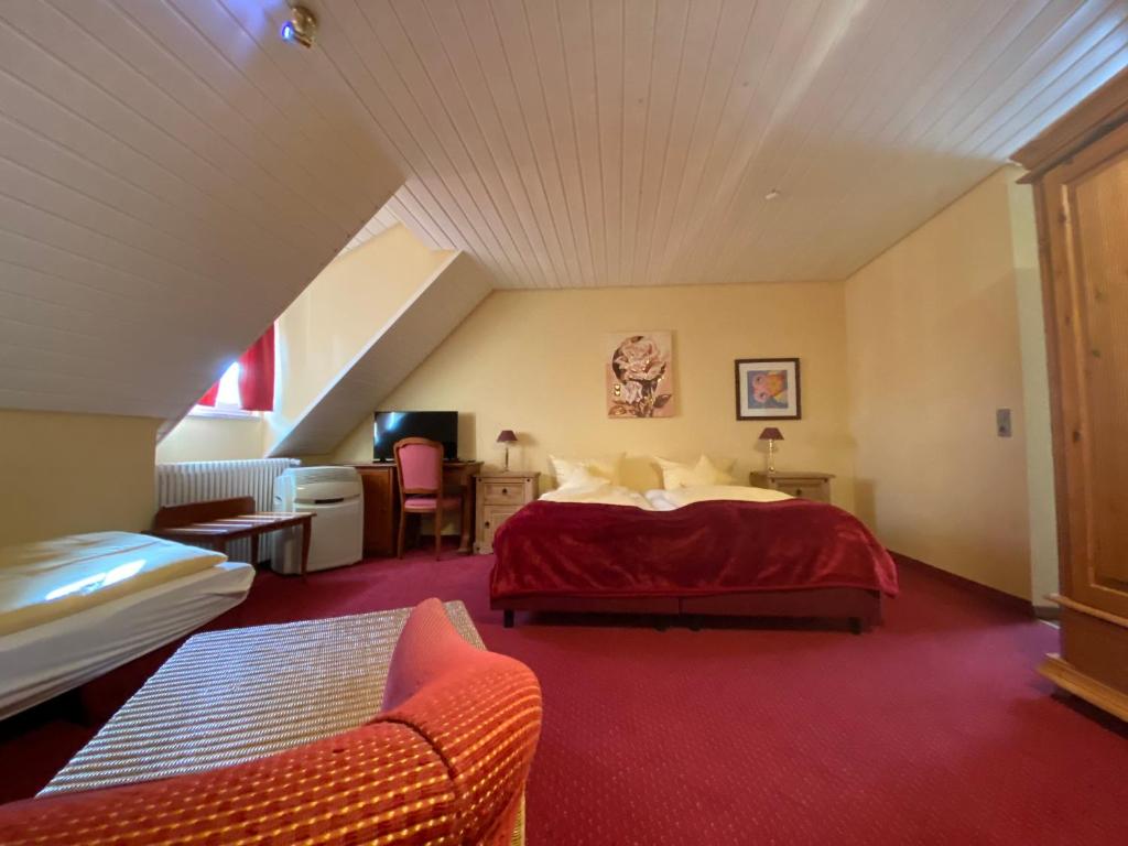 Ένα ή περισσότερα κρεβάτια σε δωμάτιο στο Hotel Garni Wiestor