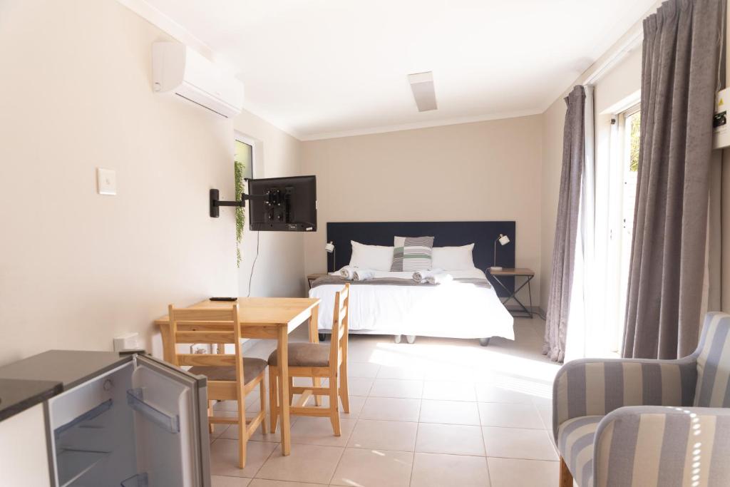 One One Five Albrecht Street - One-Bedroom Apartment