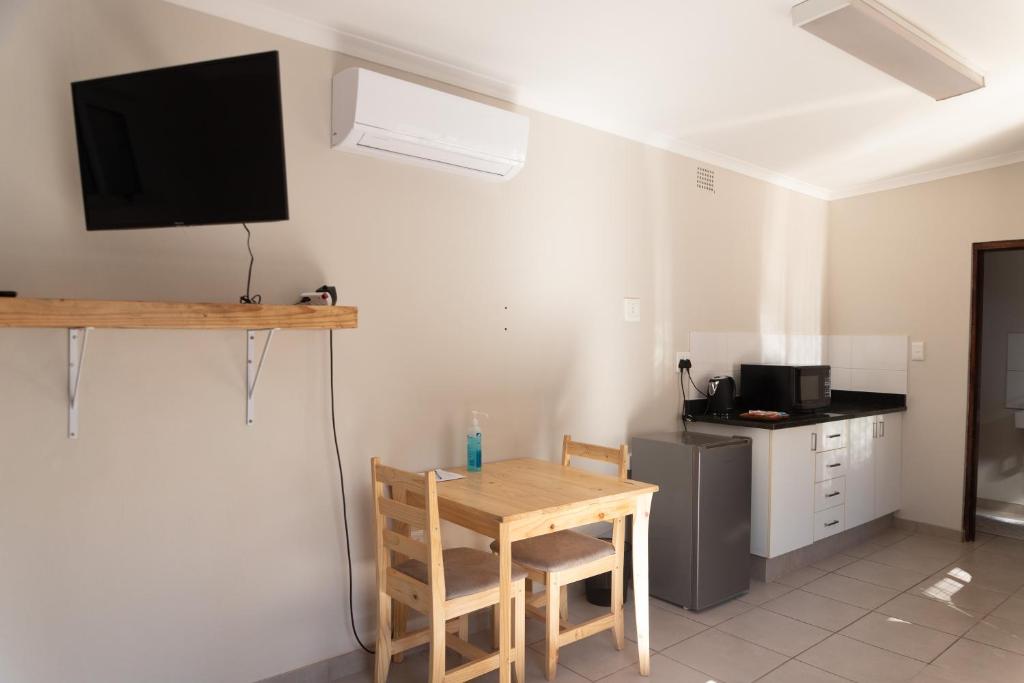 One One Five Albrecht Street - Housity