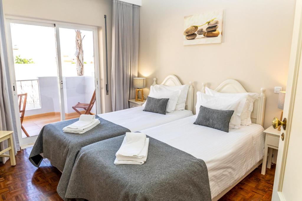 Giramar Apartamentos Turisticos - 2