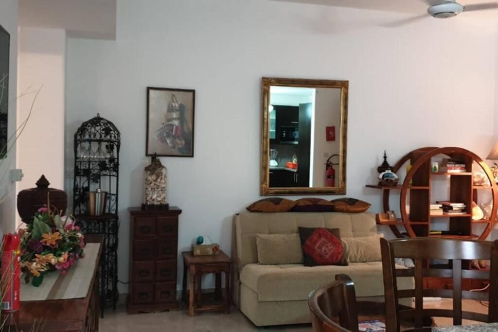 Posezení v ubytování NomadTours Marina Apartment Jebel Sifah