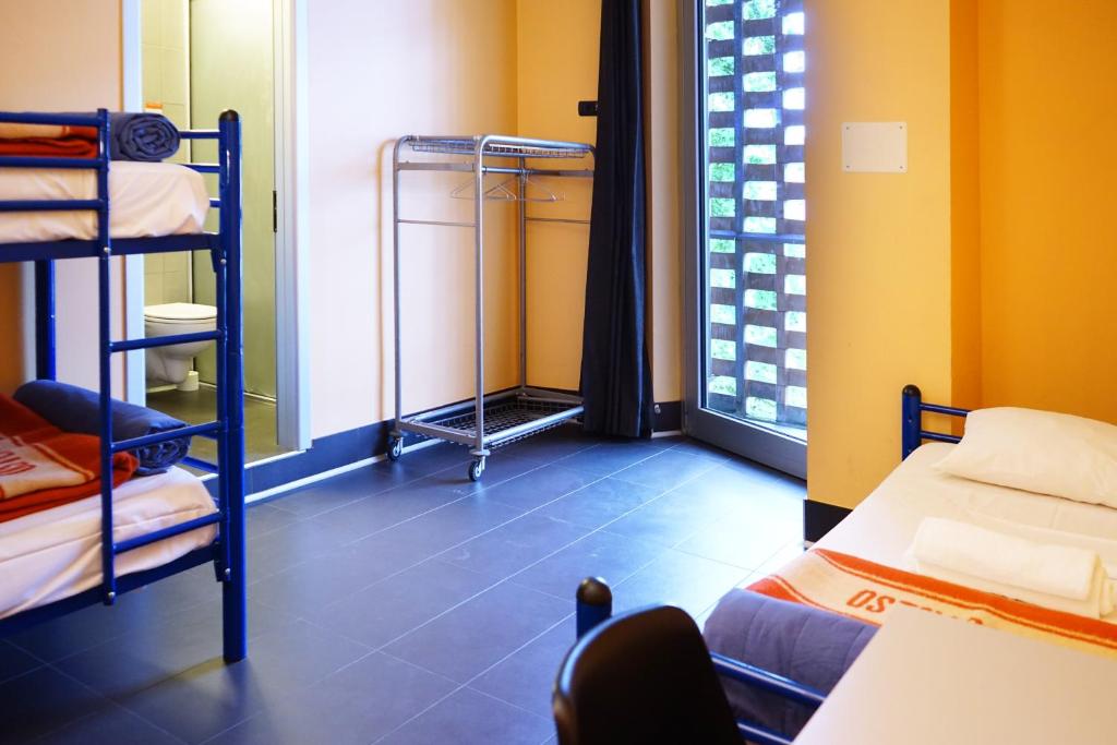 Postel nebo postele na pokoji v ubytování Hi! Ostello Milano