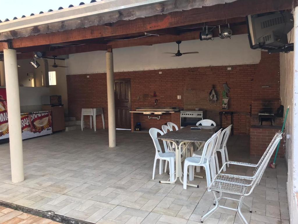  CHACARA NO BAIRRO VERTENTES DAS AGUAS A 5KM DE AGUAS DE SAO PEDRO PARA ATE 30 PESSOAS DISP SEMANA DO NATAL ATE DIA 29/12/2020
