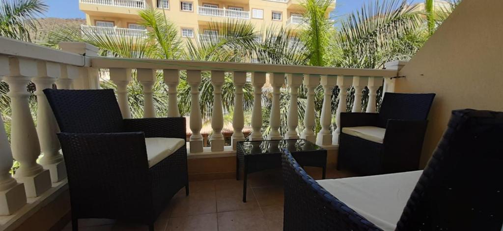 Balkón nebo terasa v ubytování Beach apartment with pool