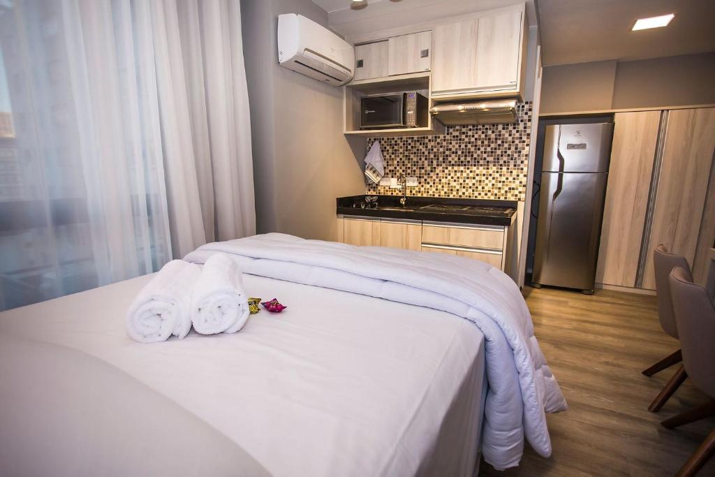Studio Completo no Centro de Curitiba - ALL1021 - Apartamento