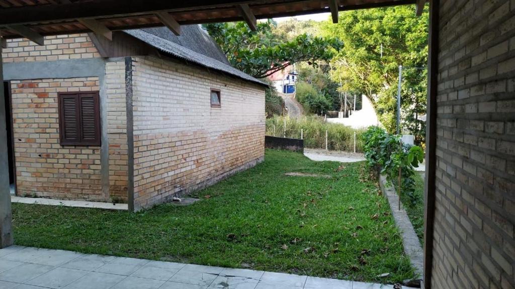 Chalé em Bombinhas Praia Da Tainha