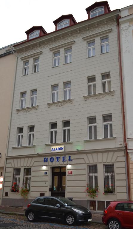 Budova, kde se hotel nachází
