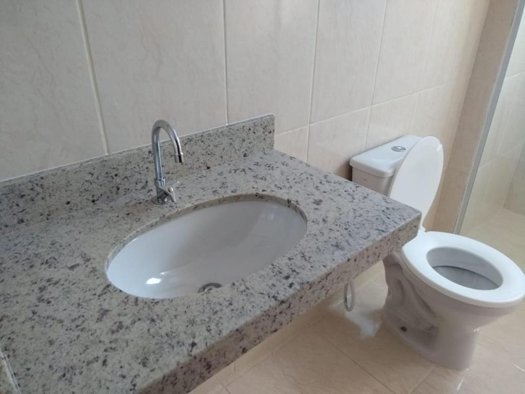  Praia de Fora tranquila com apto mobiliado