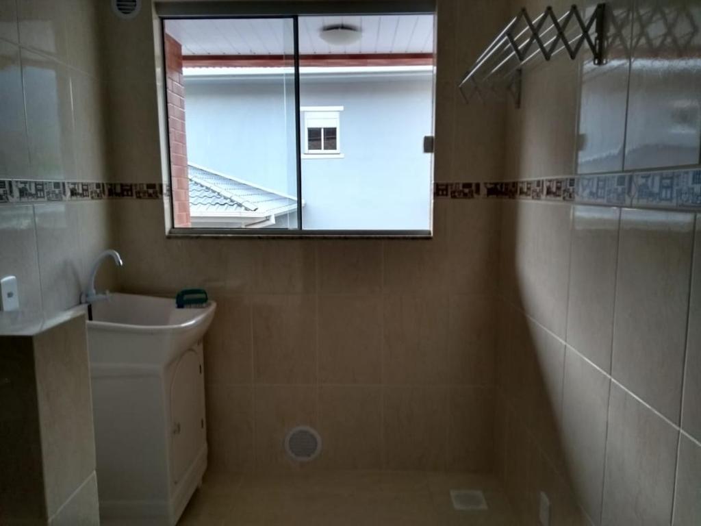  Praia de Fora tranquila com apto mobiliado