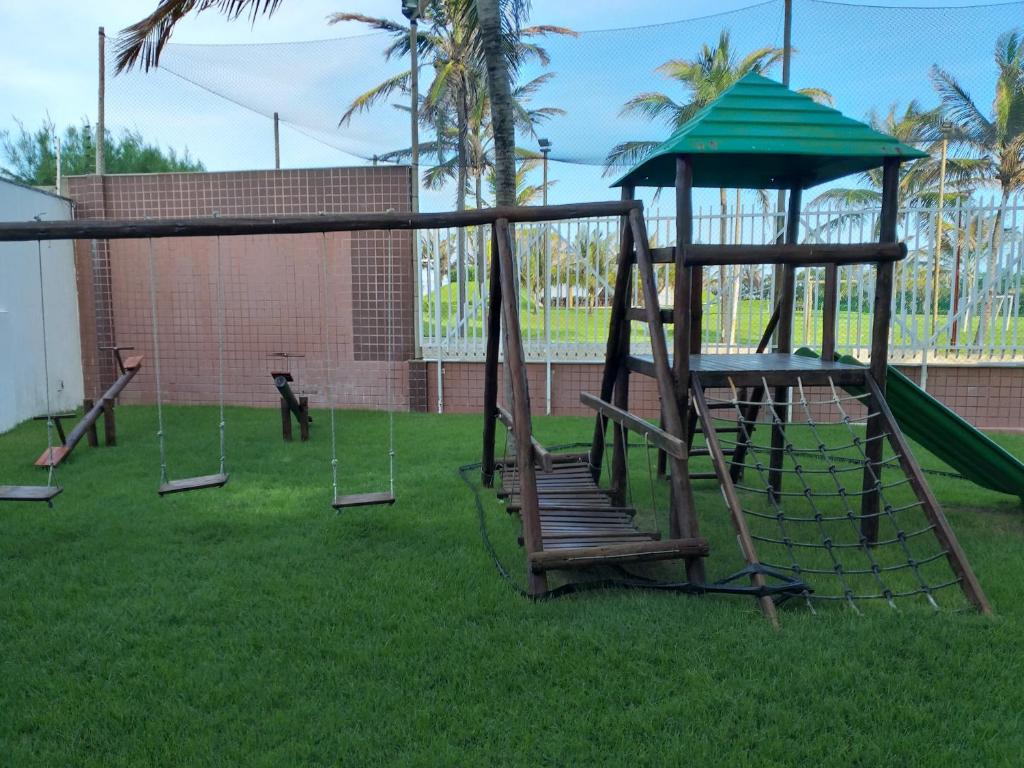  Apartamento em Condomínio Resort vizinho ao Beach Park