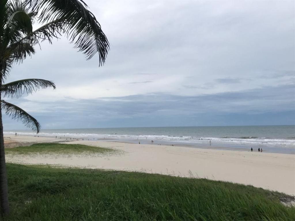 Apartamento em Condomínio Resort vizinho ao Beach Park