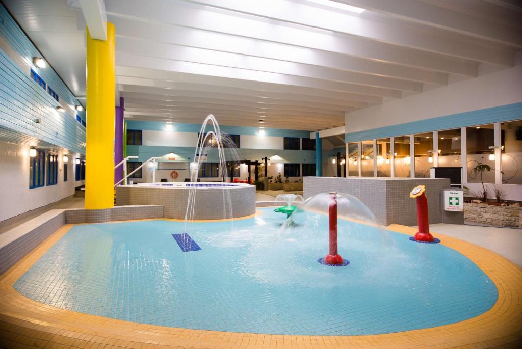 Travelodge Hotel by Wyndham Saskatoon - Resim 11