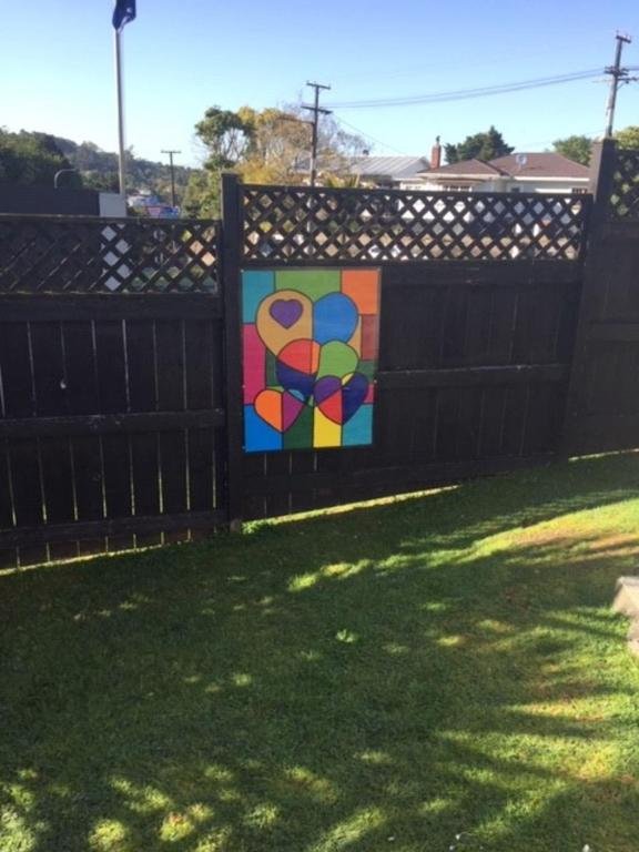 Pembrooke Motor Lodge - Resim 9