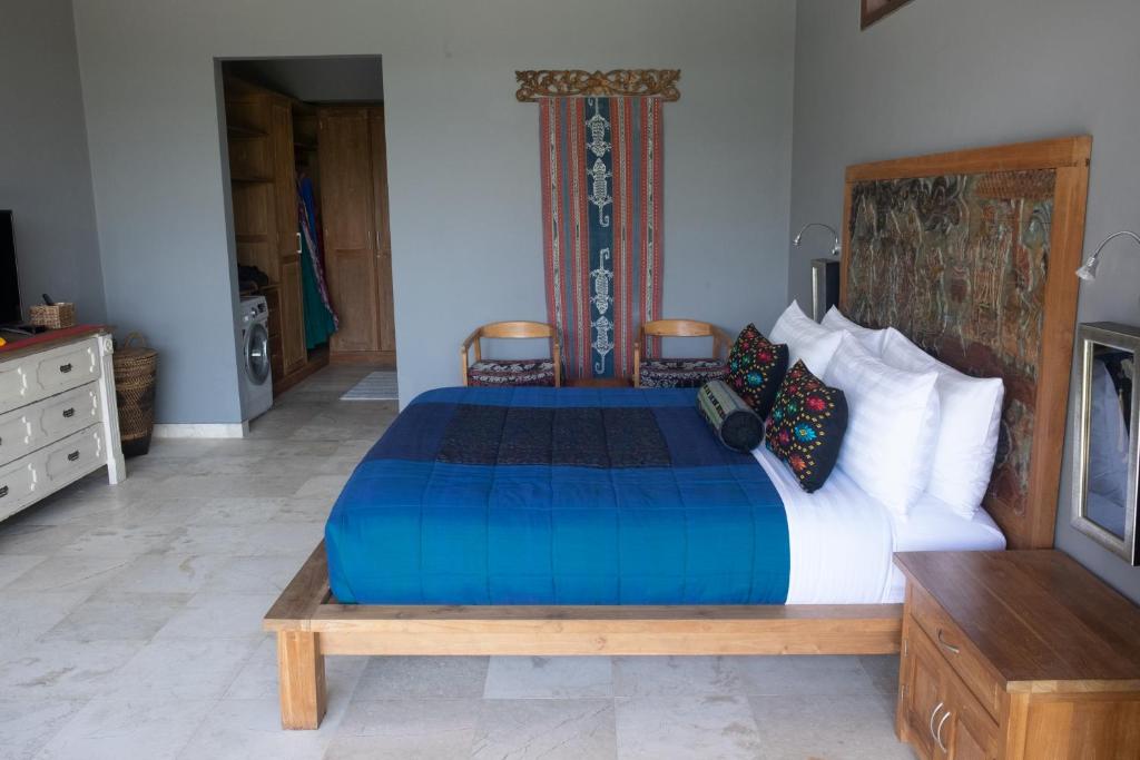 Luxury in Paradise Fabulous Staff at Lebah Villas Ubud Center - 12