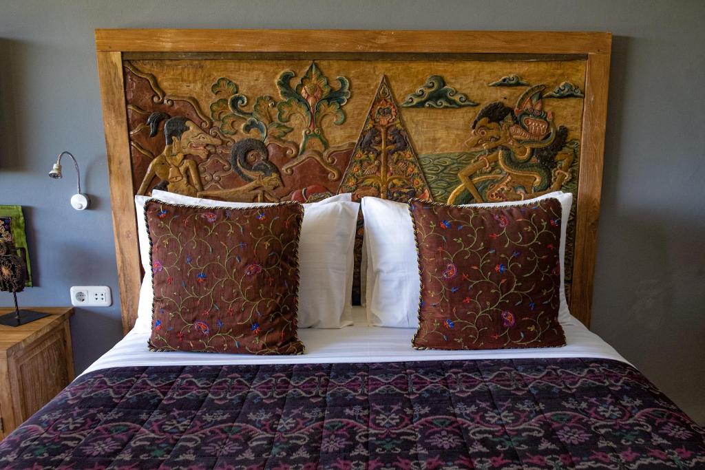 Luxury in Paradise Fabulous Staff at Lebah Villas Ubud Center - 16