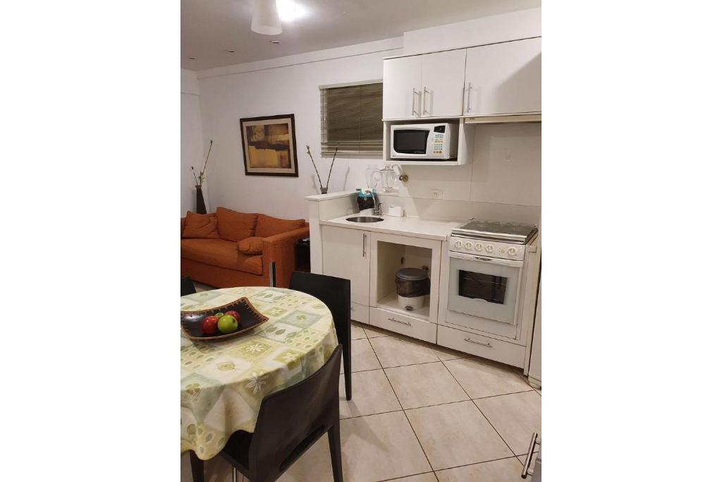  Apartamento a 7 minutos da praia com piscina e garagem