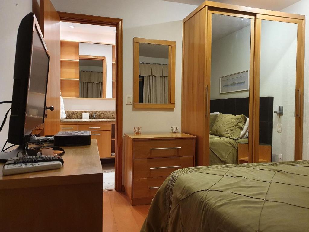  Apartamento a 7 minutos da praia com piscina e garagem