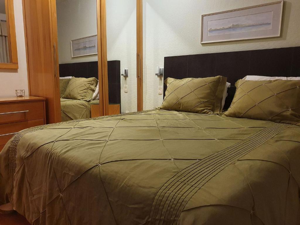 Apartamento a 7 minutos da praia com piscina e garagem