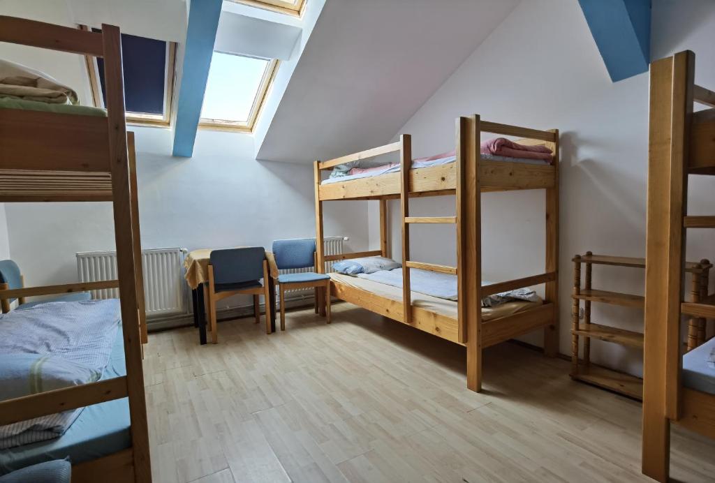 Postel nebo postele na pokoji v ubytování Jugendzentrum Seligstadt