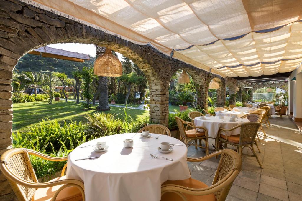 Restaurace v ubytování Hotel Punta Sur