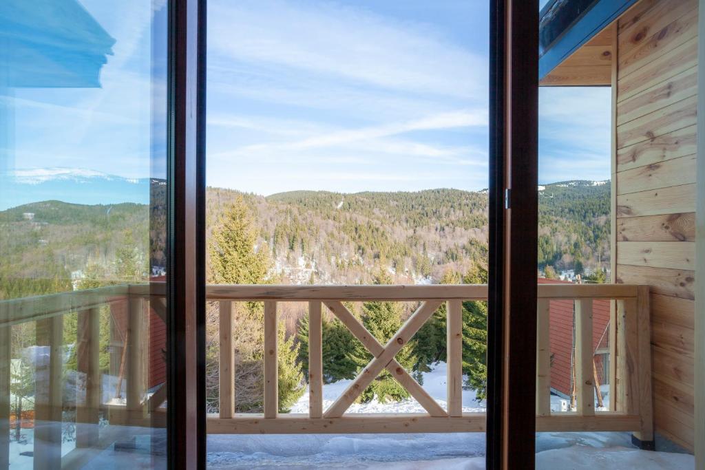 Chalet Vrhovi Kopaonika - Appartamento Con Balcone