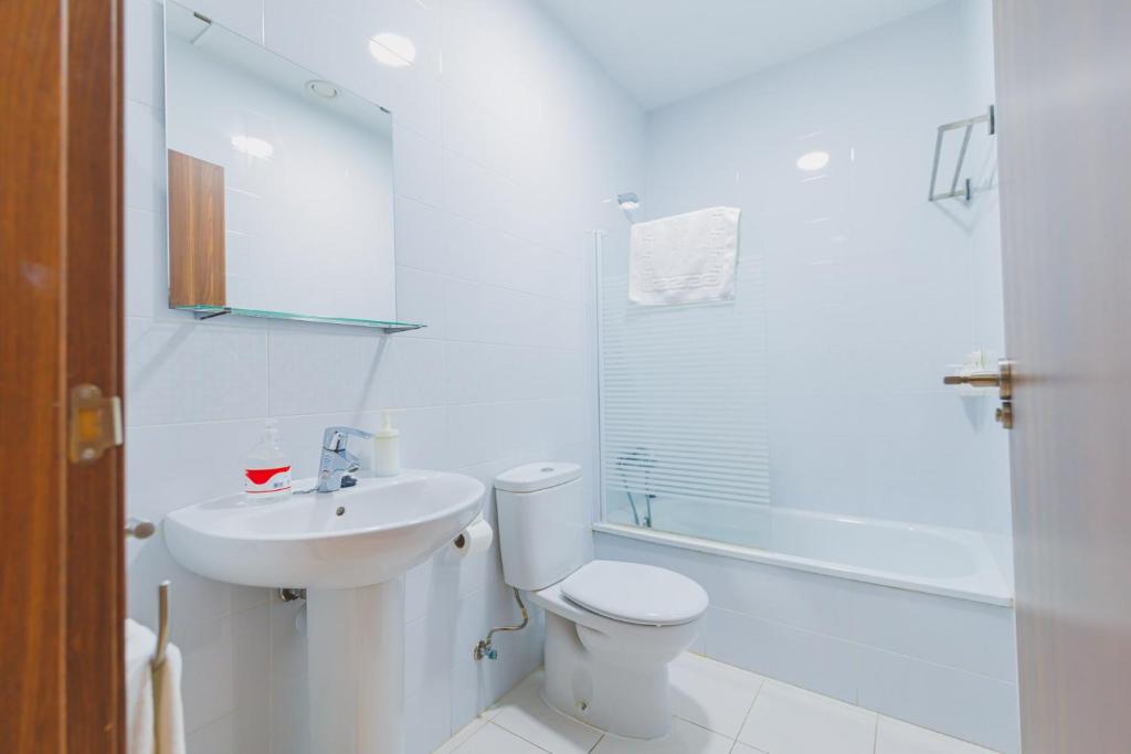 A bathroom at Apartamentos casa palacio