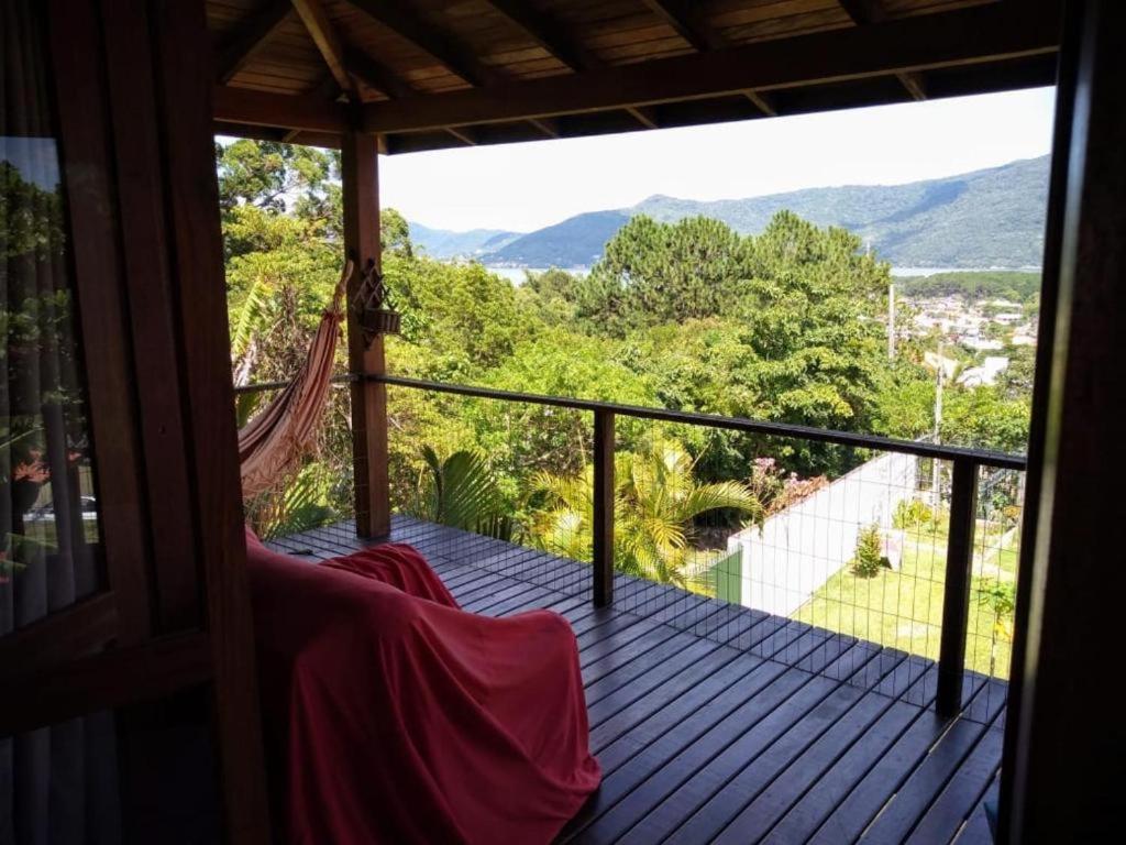  Casa de praia com trilhas e vista