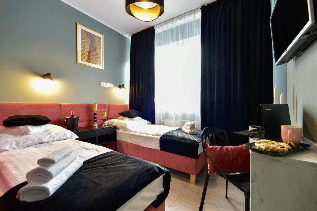 Candy Apartments Warszawa - Three-Bedroom Apartment